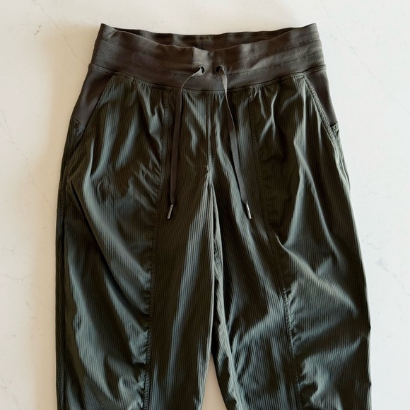 lululemon dance studio jogger 29” - Picture 3 of 16
